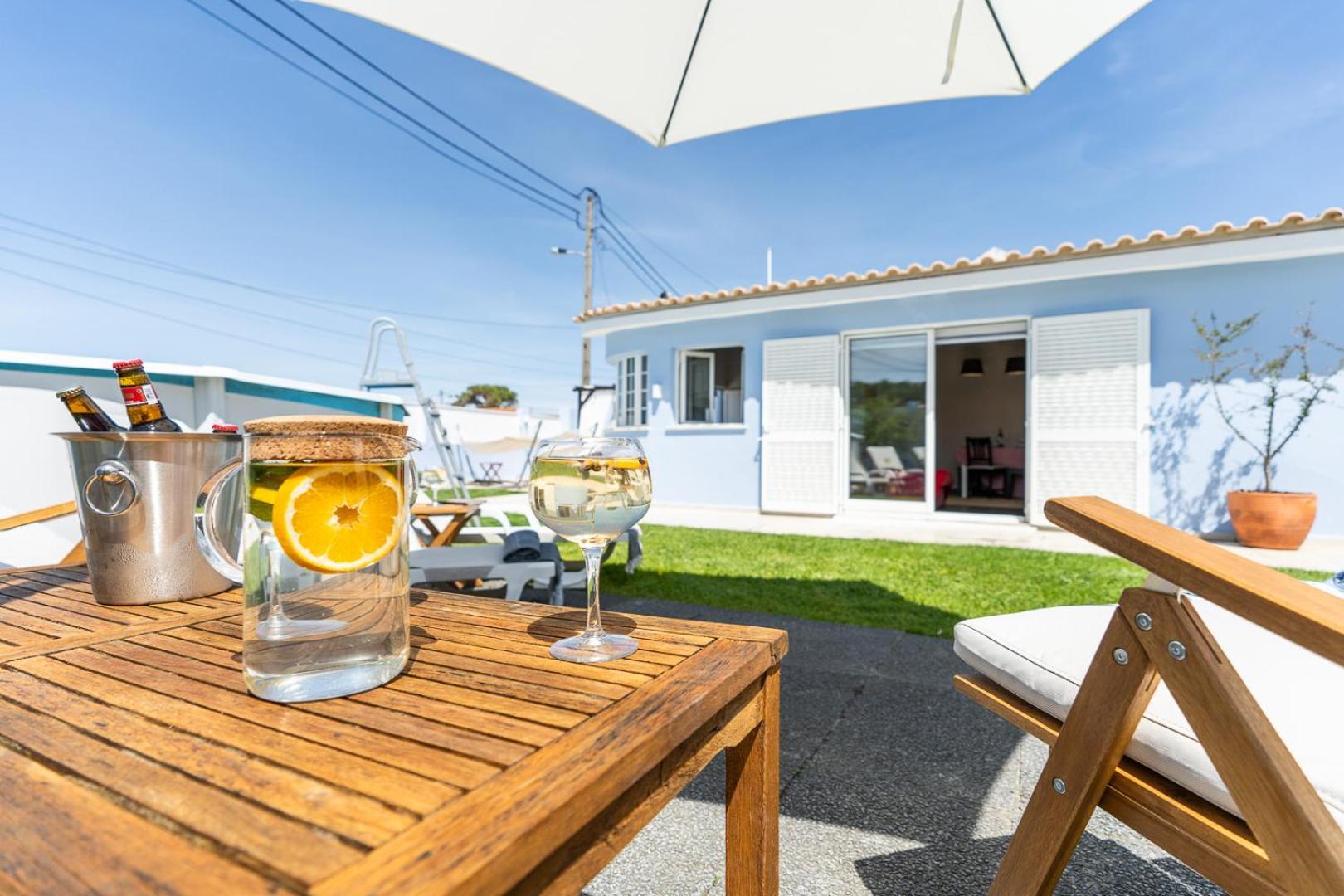 Moradia Familiar Piscina 5Min Praia By Host-Point Charneca  Eksteriør bilde